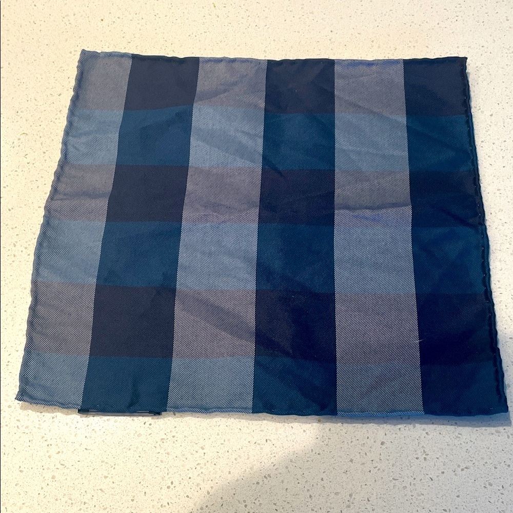 The Tie Bar, Wool and Silk pocket square.